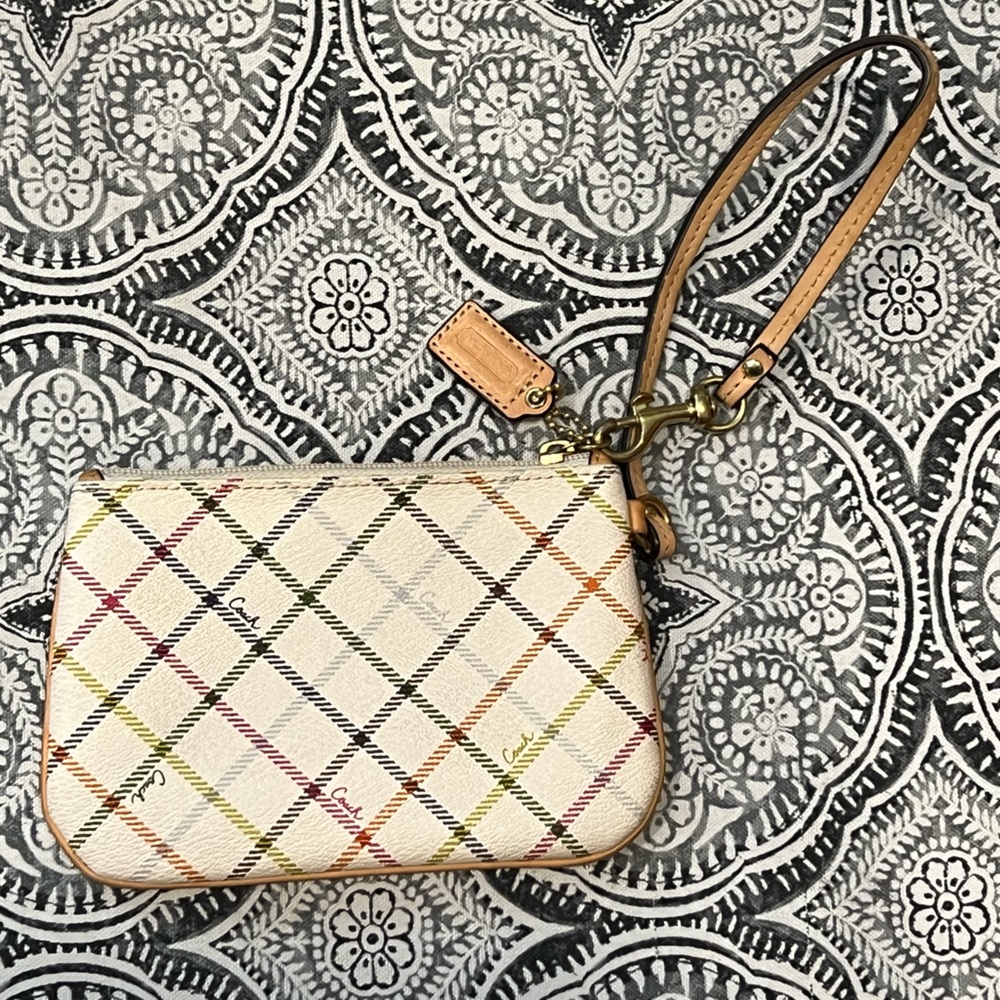 Coach rare Heritage Tattersall wristlet rainbow multicolor new without the tags